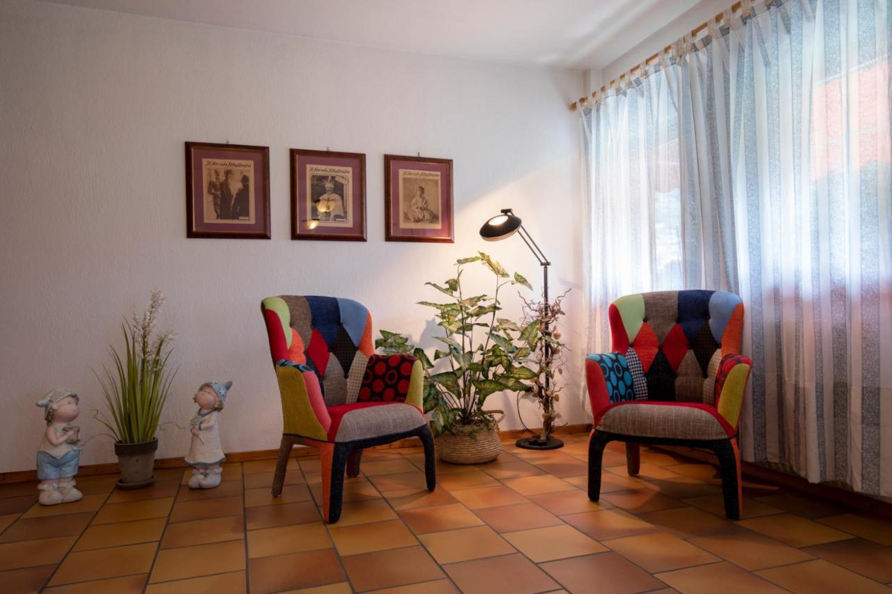 Hotel Petit Foyer Pollein Екстер'єр фото